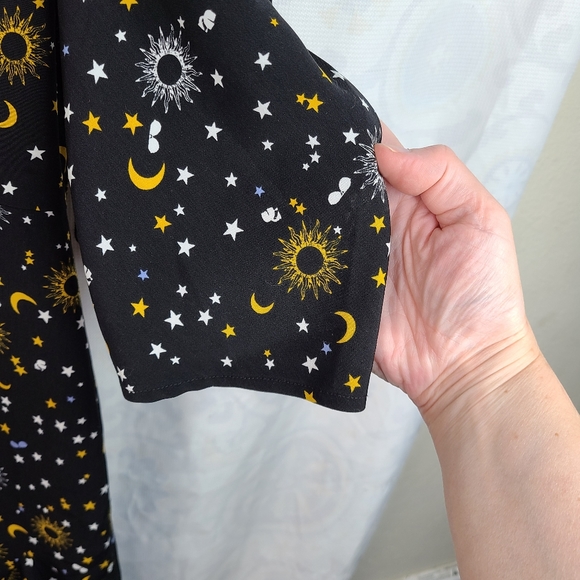 Karl Lagerfeld Paris Puff Sleeve Celestial print dress size 6 - Picture 7 of 16